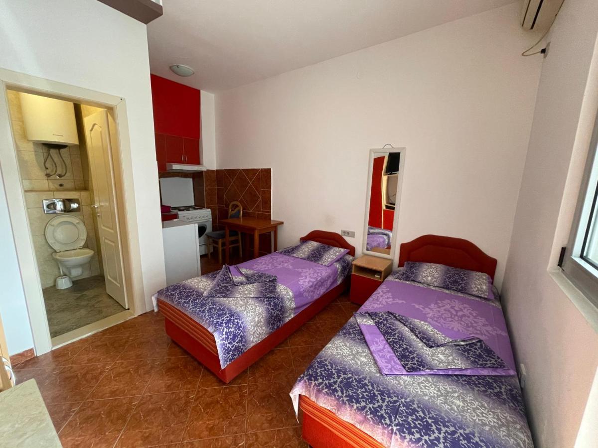 Apartments Zevs Budva Ngoại thất bức ảnh