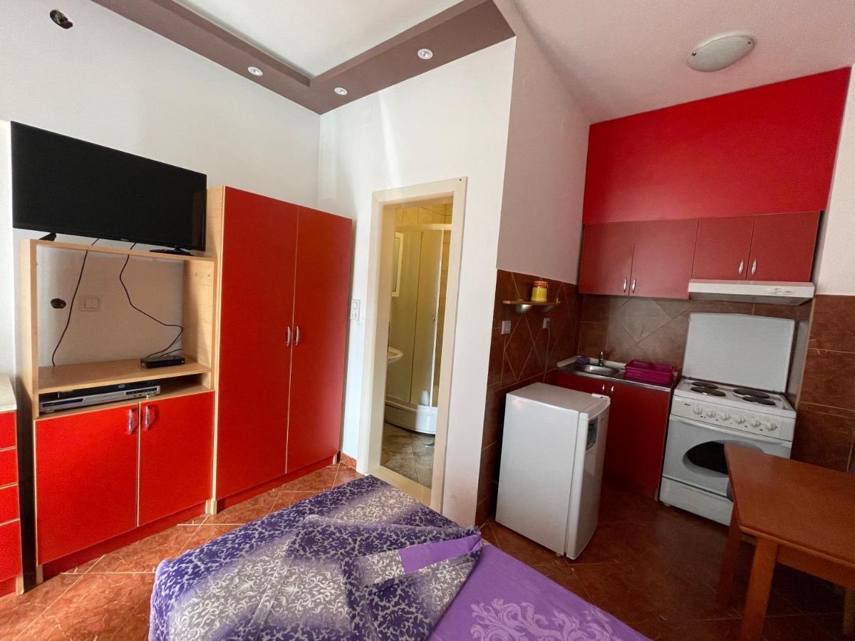 Apartments Zevs Budva Ngoại thất bức ảnh