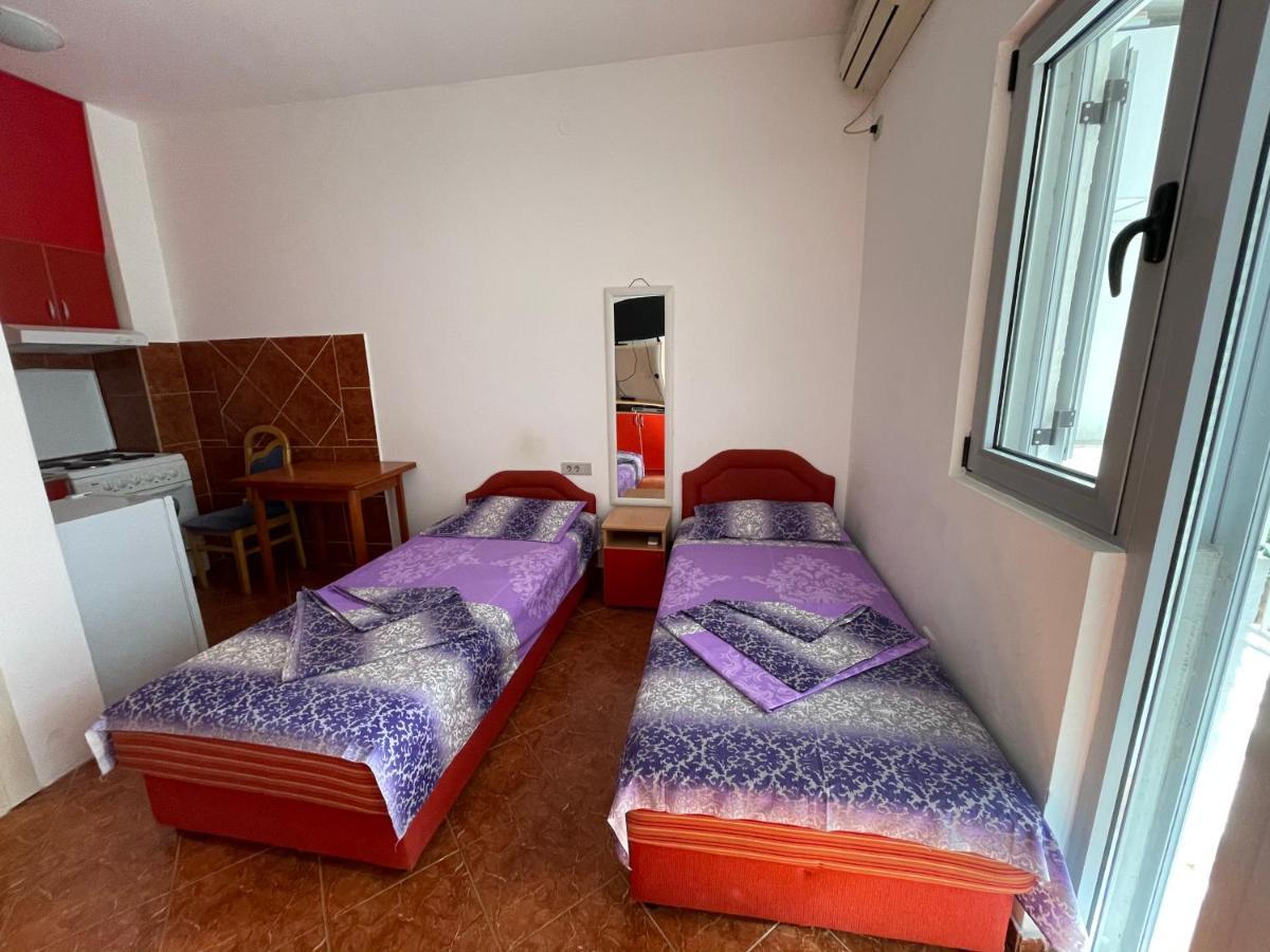 Apartments Zevs Budva Ngoại thất bức ảnh