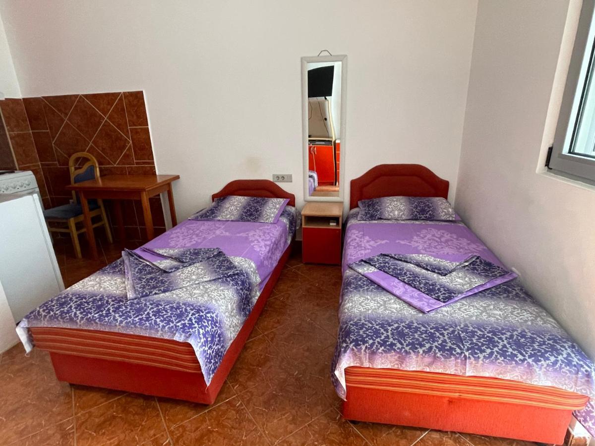 Apartments Zevs Budva Ngoại thất bức ảnh